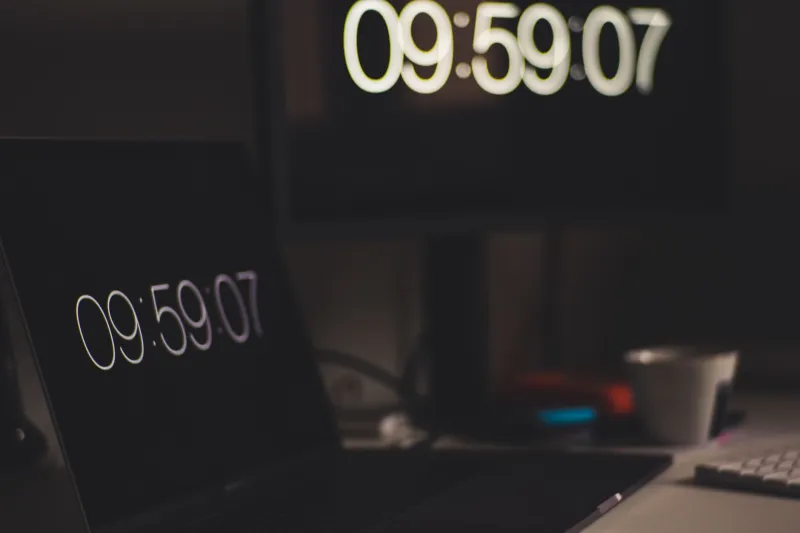Why the Last Two Minutes Before Market Close Are a Minefield for Recreational Bettors